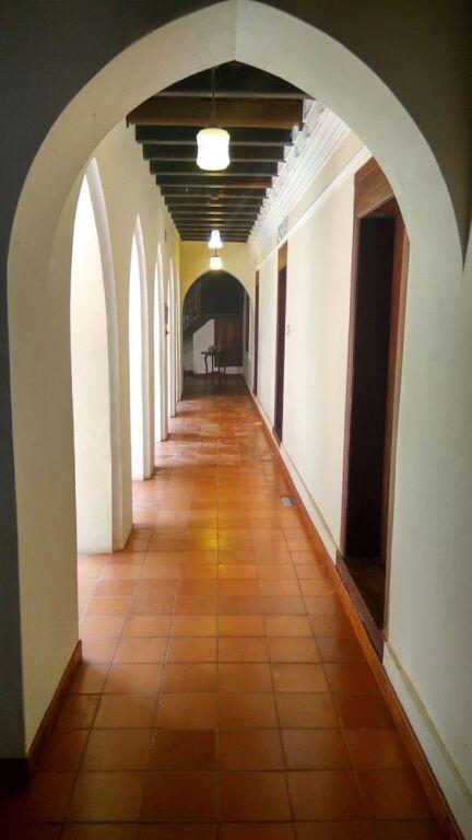 Аллеппи: Villa De Parrai