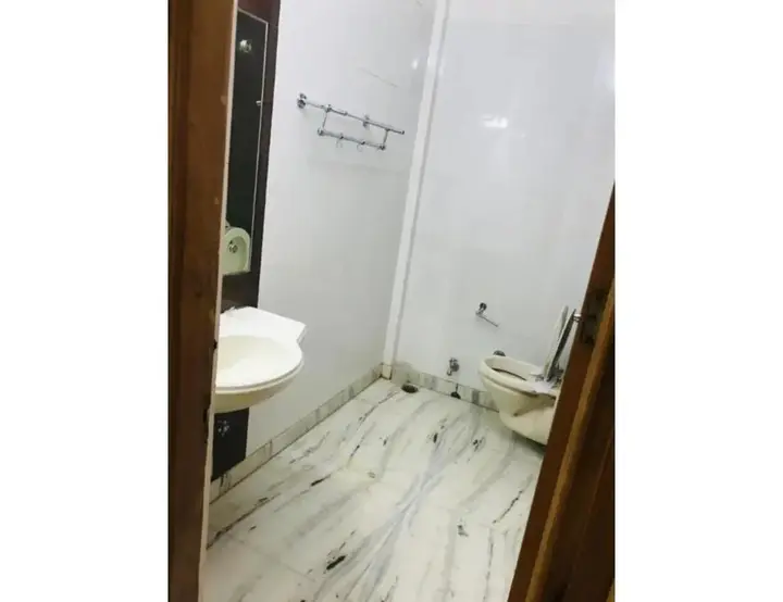 Катра: Vishal Hotel