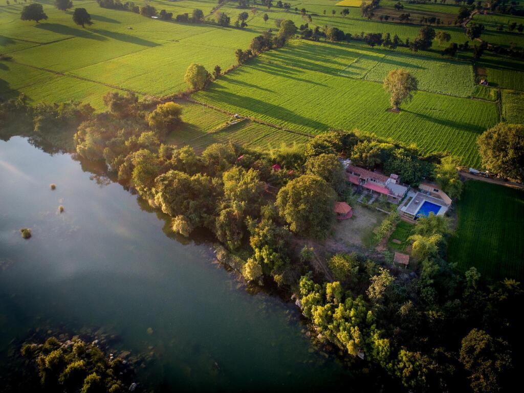 Панна: Greetoe Camp Panna
