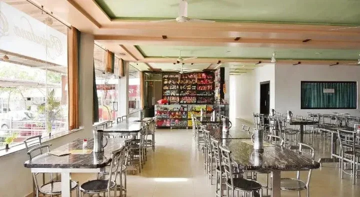 Луни: Hotel Rajputana Heights