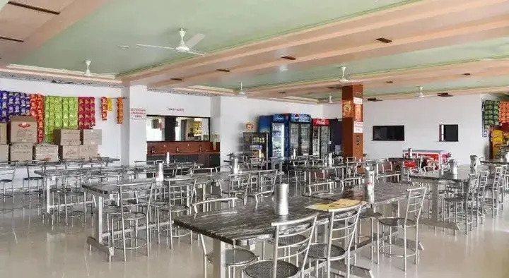 Луни: Hotel Rajputana Heights