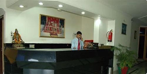 Катра: Oyo 13326 Gupta Palace
