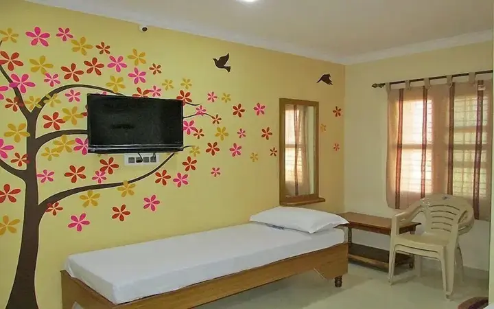 Тирупати: Pujitha Residency