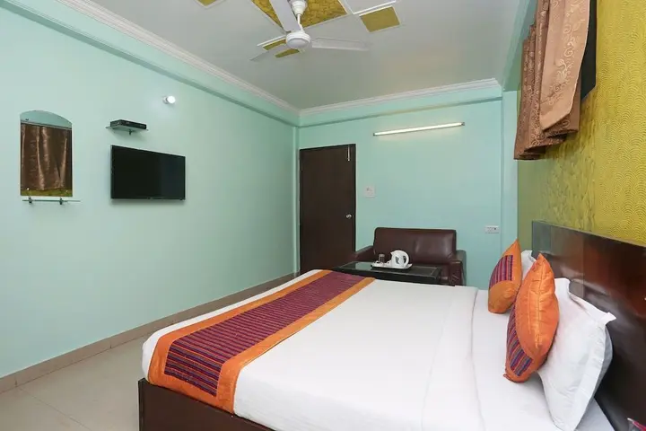 Нью-Дели: OYO 10048 Hotel Aditya Inn