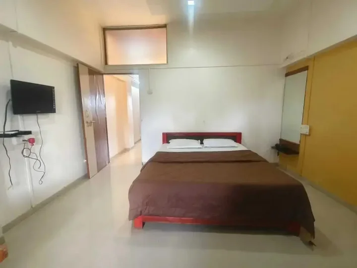 Колхапур: Hornbill Deluxe Hill Resort, Amba Ghat