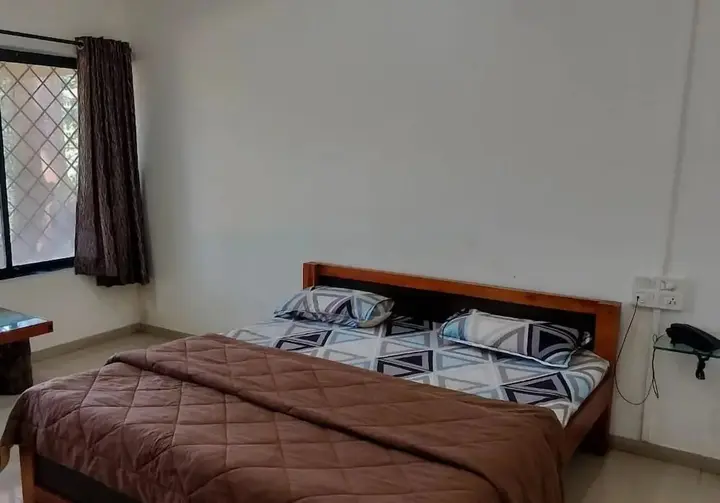 Колхапур: Hornbill Deluxe Hill Resort, Amba Ghat