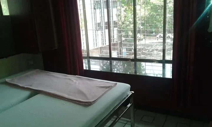Мумбаи: Hotel Popular Palace