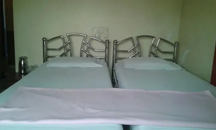 Мумбаи: Hotel Popular Palace