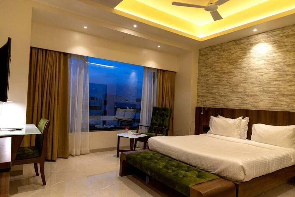 Колхапур: Hotel Pearl