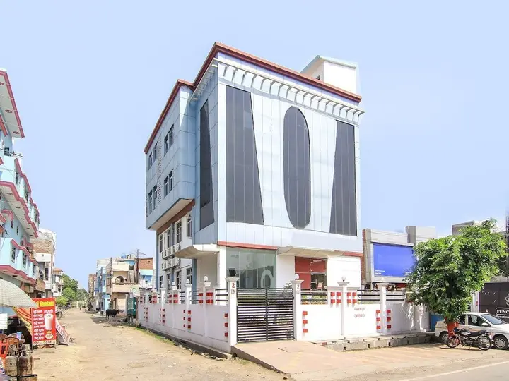 Лакхнау: OYO Flagship 17173 Hotel Function Inn
