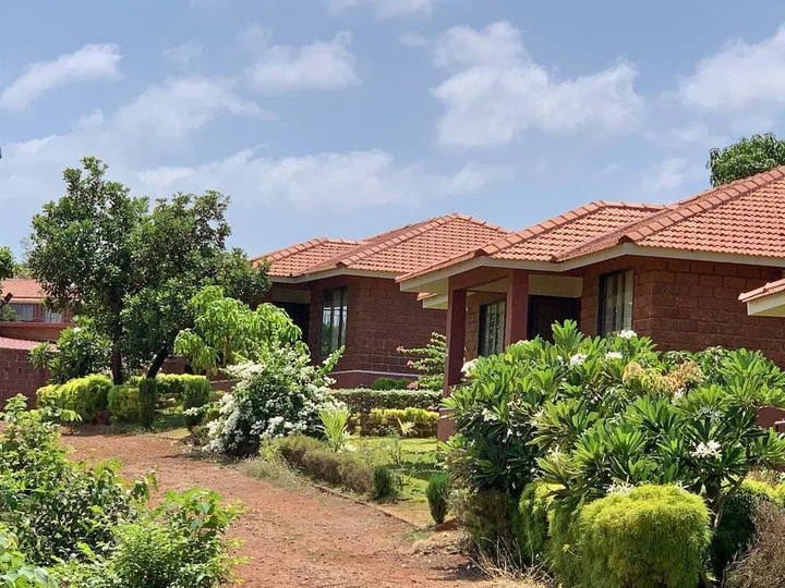 Гухагар: Mango Village Resort