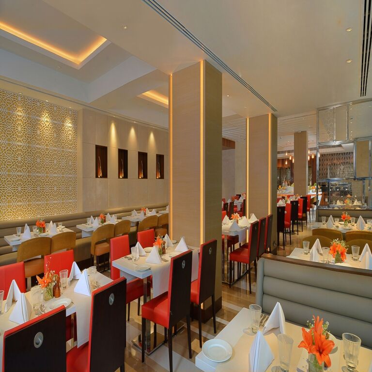 Агра: Grand Mercure Agra