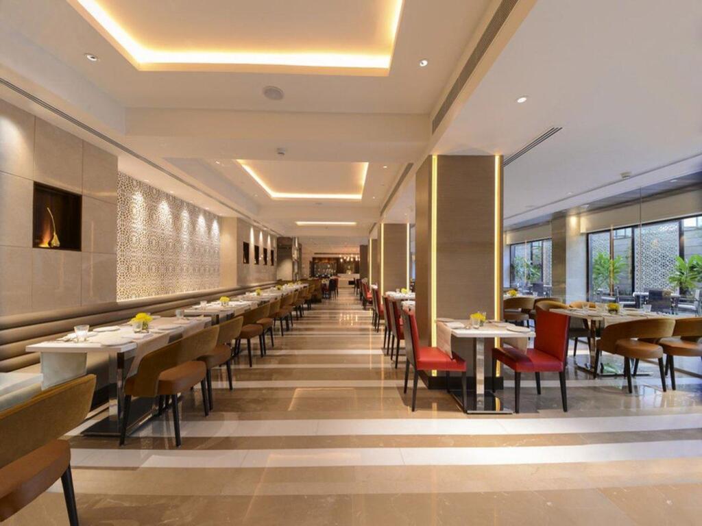 Агра: Grand Mercure Agra