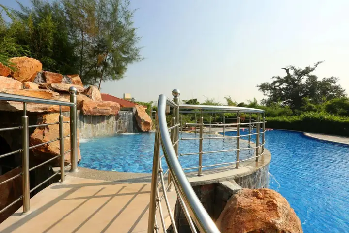Наинитал: Resort De Coracao