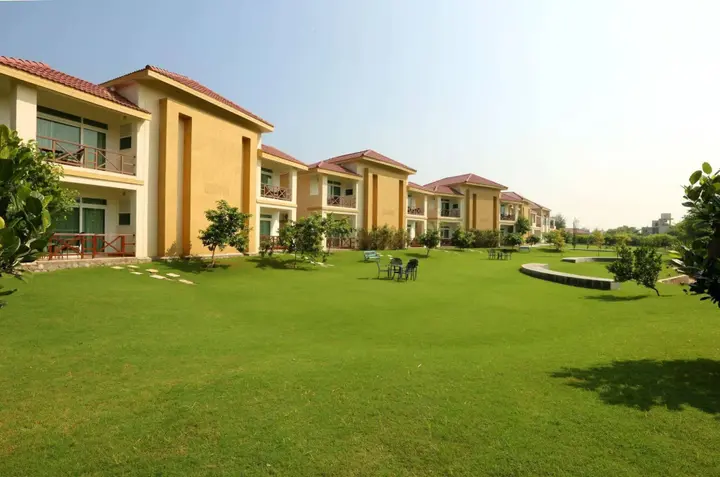 Наинитал: Resort De Coracao