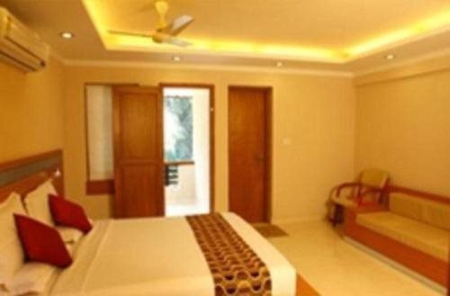 Кумили: Thekkady Woods