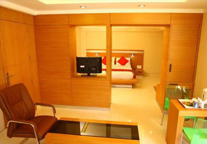 Кумили: Thekkady Woods