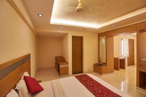 Кумили: Thekkady Woods