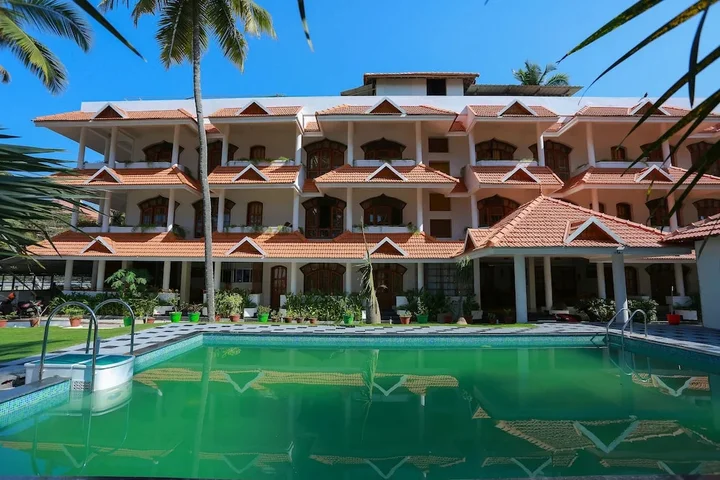 Варкала: Varkala Beach Resort