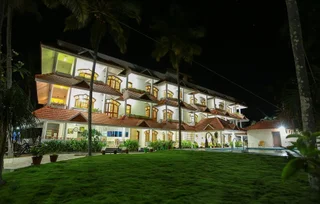 Варкала: Varkala Beach Resort
