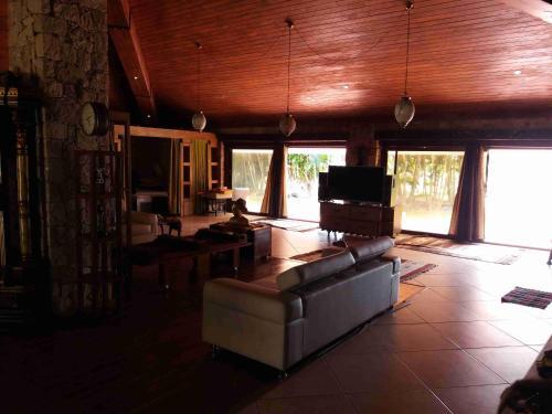 Ковелонг: Aarna Beach House