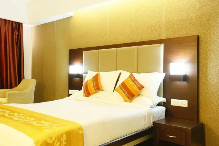 Куруппумтара: Hotel Moonlit Regency