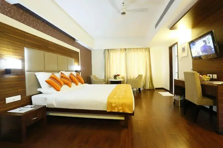 Куруппумтара: Hotel Moonlit Regency
