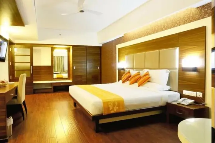 Куруппумтара: Hotel Moonlit Regency