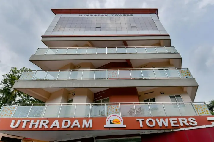 Тируванантапурам: OYO 5805 Uthradam Towers
