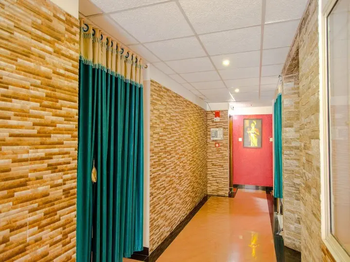 Тируванантапурам: OYO 5805 Uthradam Towers