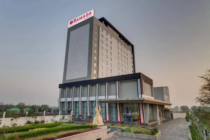 Агра: Ramada Plaza by Wyndham Agra