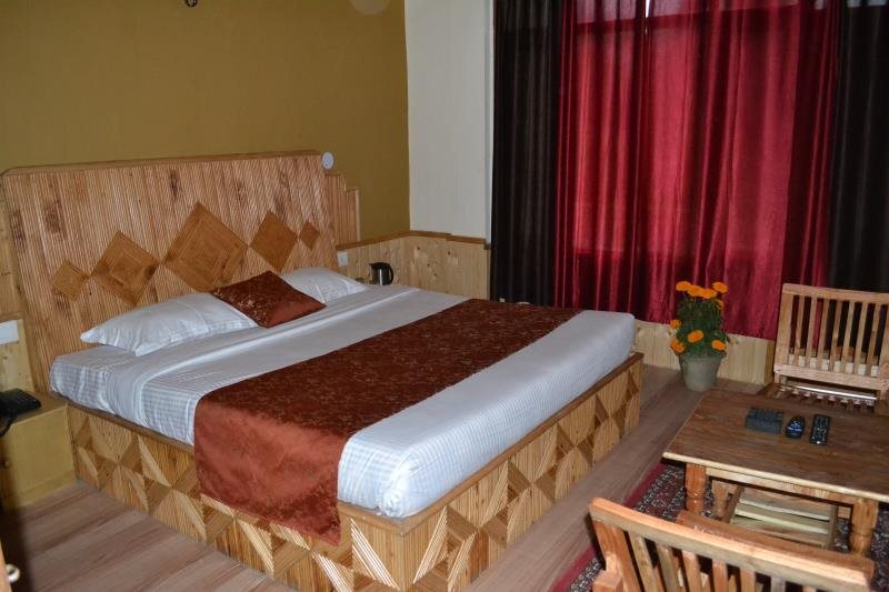 Манали: The Pranjal Inn