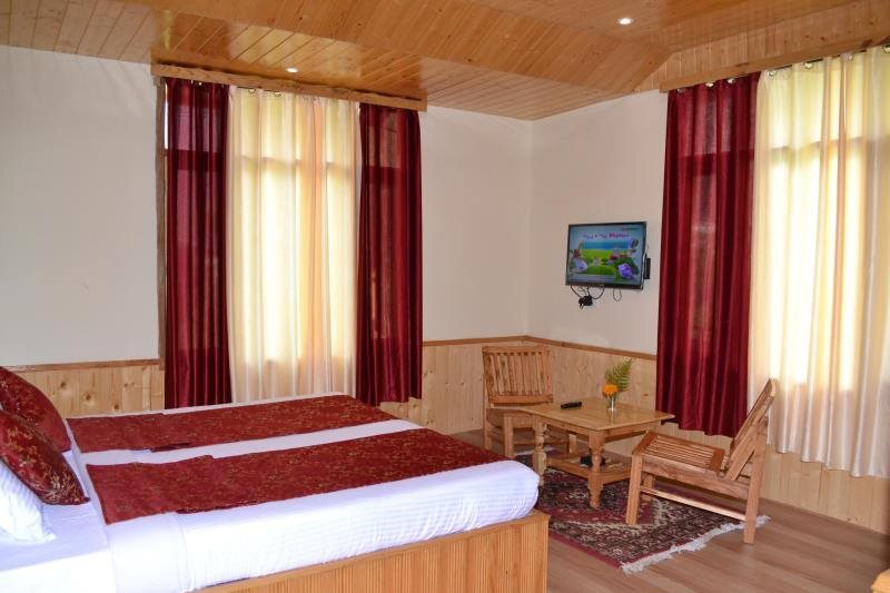 Манали: The Pranjal Inn