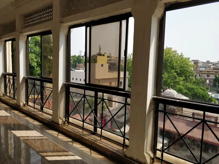 Лакхнау: Central Hotel