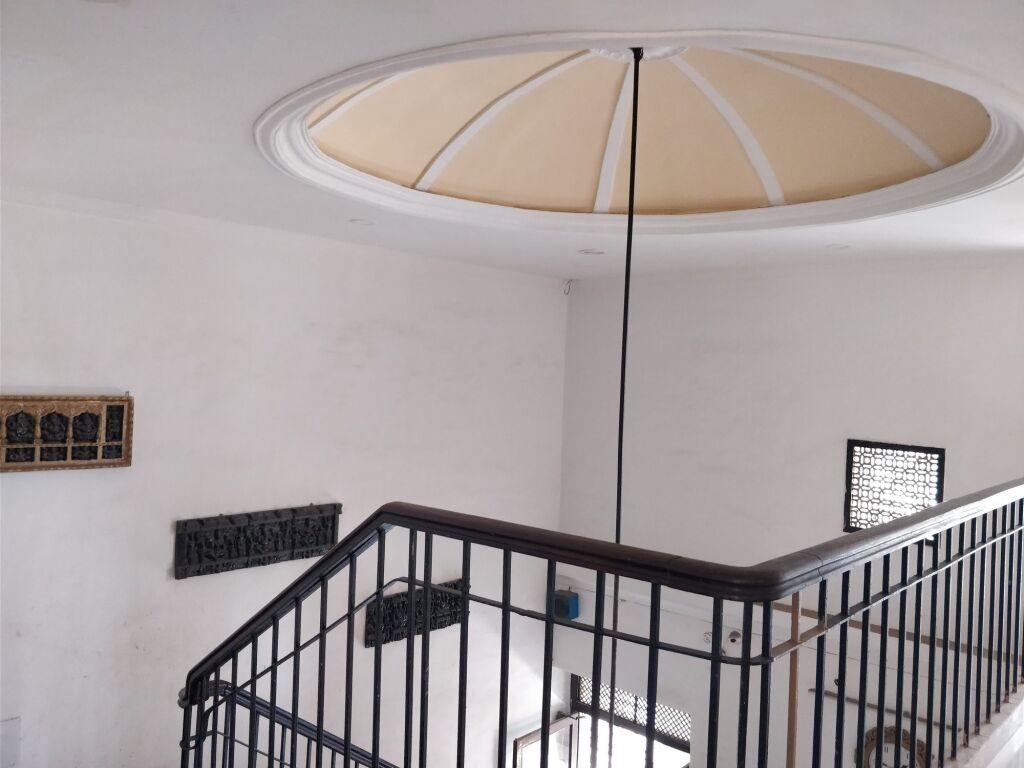 Лакхнау: Central Hotel