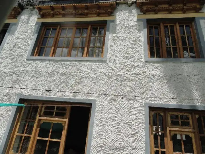 Лех: Yangphel Guest House