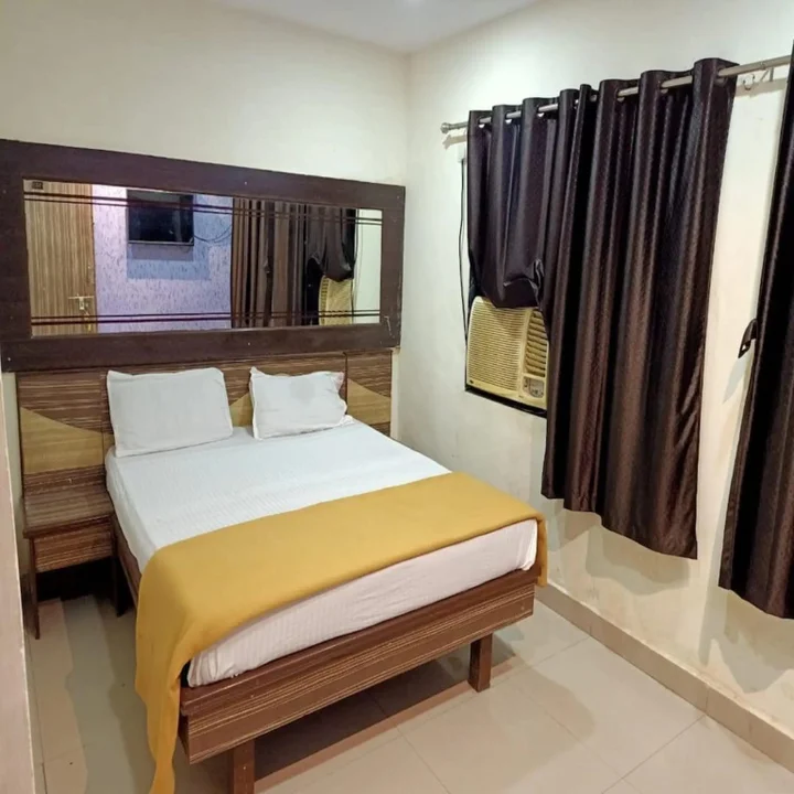 Панвель: Hotel Shiva