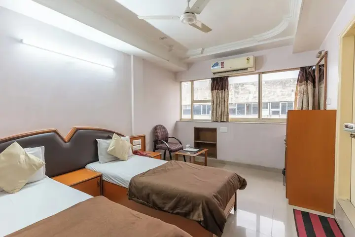 Ахмедабад: Hotel Sanmati
