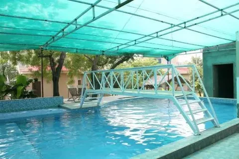 Амбала: Master Farm Resort