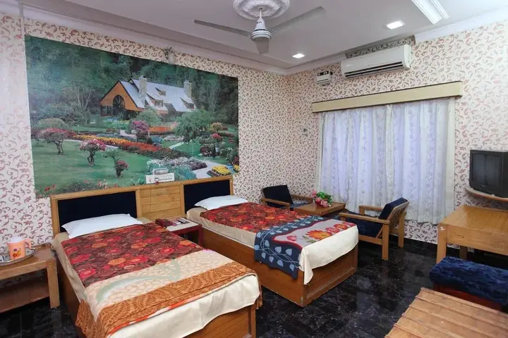 Тируваннамалай: Trishul Hotel