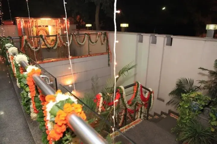 Гуруграм: Indiyaah Inn