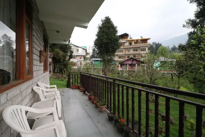 Манали: Bliss And Blossom Cottages
