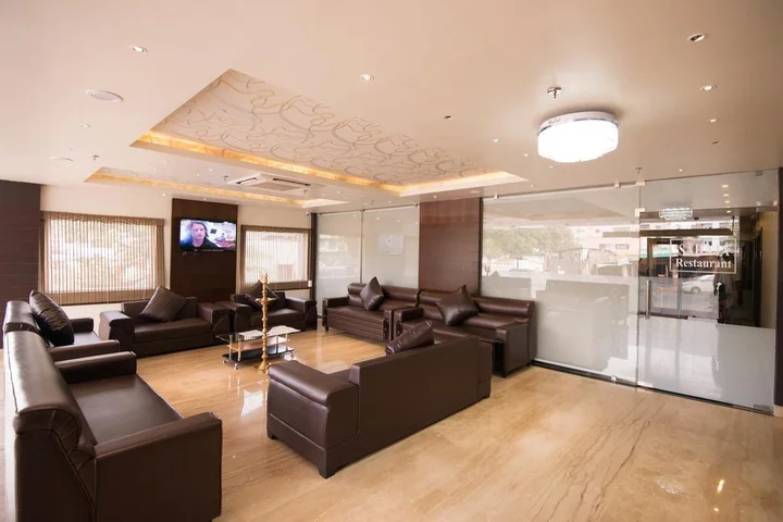 Висакхапатнам: OYO 1302 Hotel Green Apple
