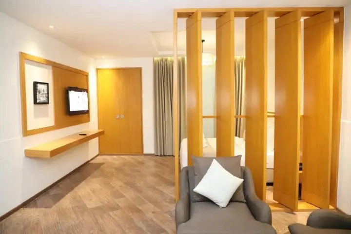 Промышленная Зона Морби: The Fern Residency Morbi