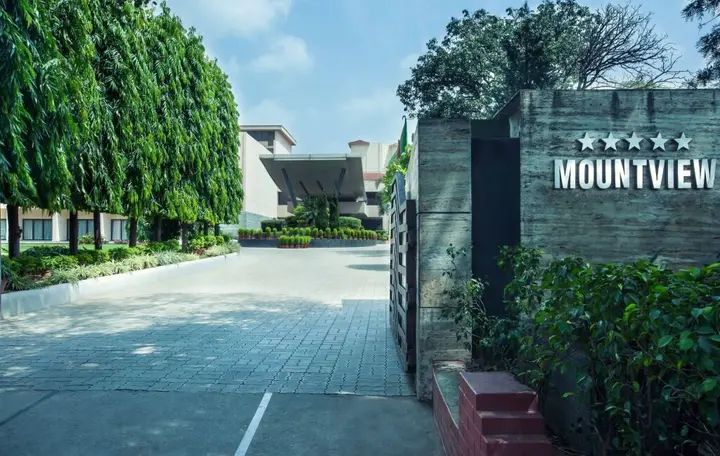 Чандигарх: Hotel Mountview