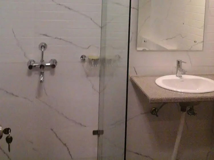 Дхарампур: Whispering Pines Home Stay