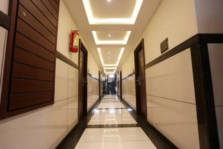 Тирупати: LNB Residency