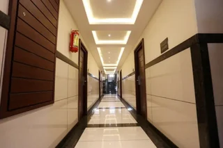 Тирупати: LNB Residency