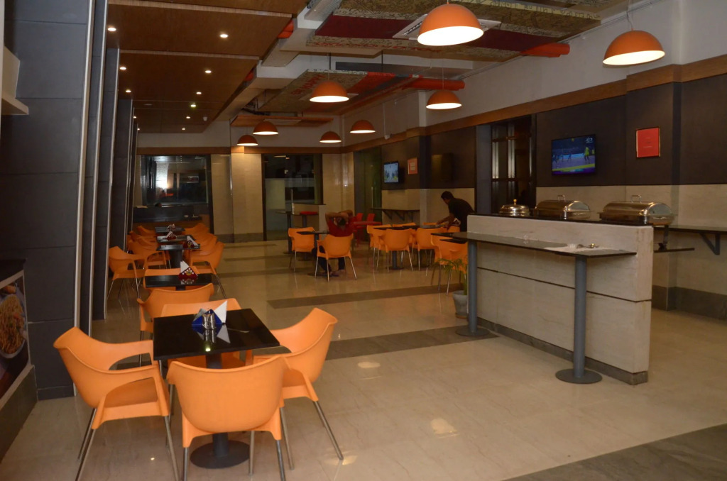 Праяградж: Max Hotels Prayagraj