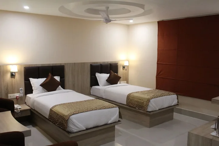 Гувахати: Hotel Royal Heritage
